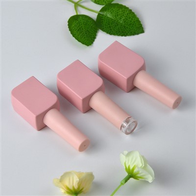 Cat Kuku dalam Botol Persegi